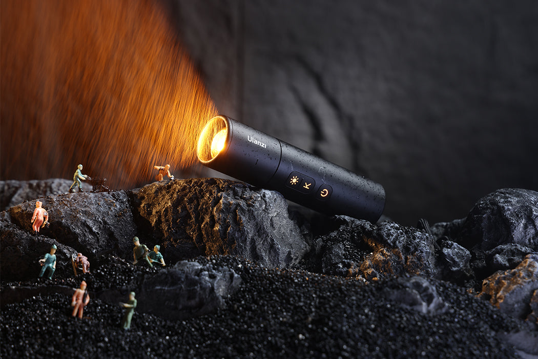 JJ02 Review Ulanzi LM07 Videography Flashlight Zoomable