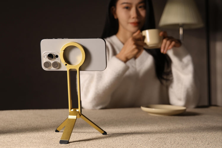 How to Choose the Best Phone Tripod Stand for Travel?