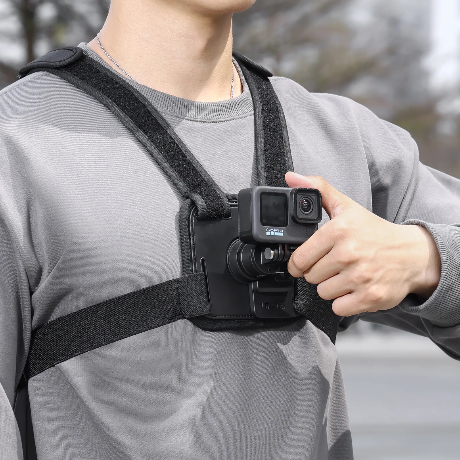 Ulanzi CM028 Magnetic Chest Mount with GoPro attached. POV recording setup.