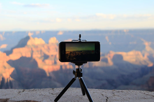 What is the best Filmmaking Kit for Your Smartphone?