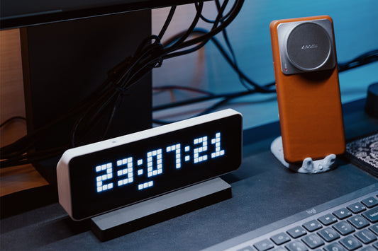 How to Choose Between a Smart Clock and a Normal Clock