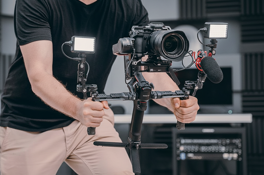 Cold Shoe vs. 1/4" Threads: Evaluating Light Mount Types