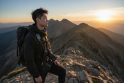 The Solo Trekker’s Guide to Choosing Ultralight Field Protection