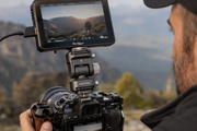 F22 Quick-Release vs Cold Shoe: Which Monitor Mount Prevents Unwanted Twisting?