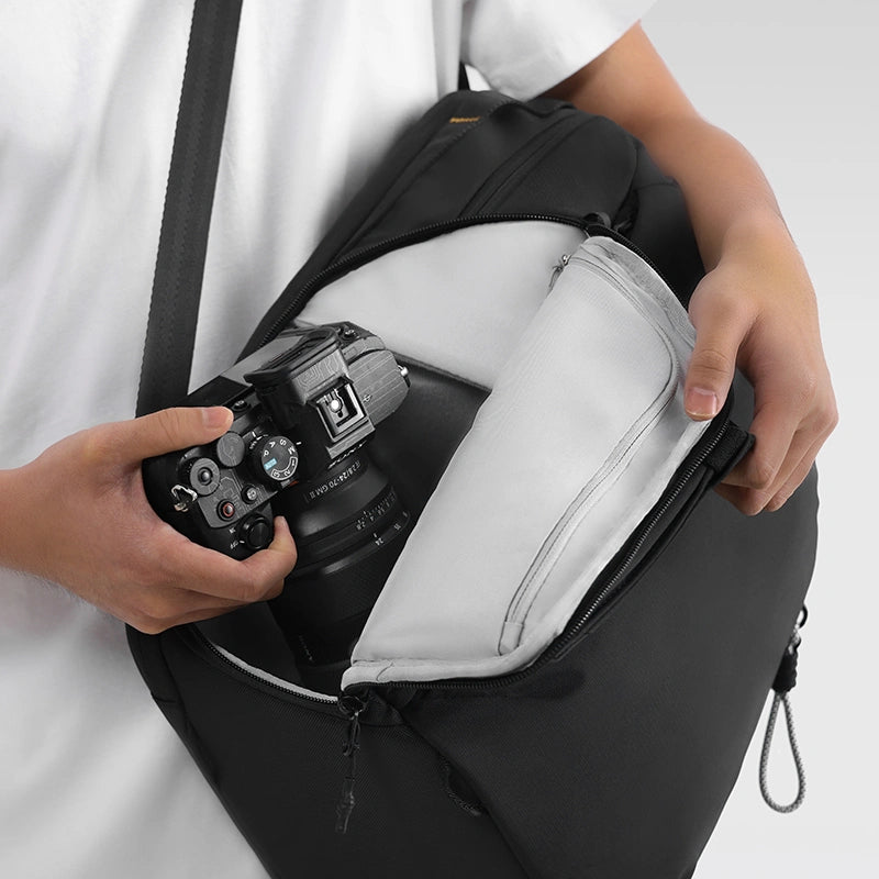 Ulanzi YY038 V2 Urban Travel Camera Backpack 22L Black product detail