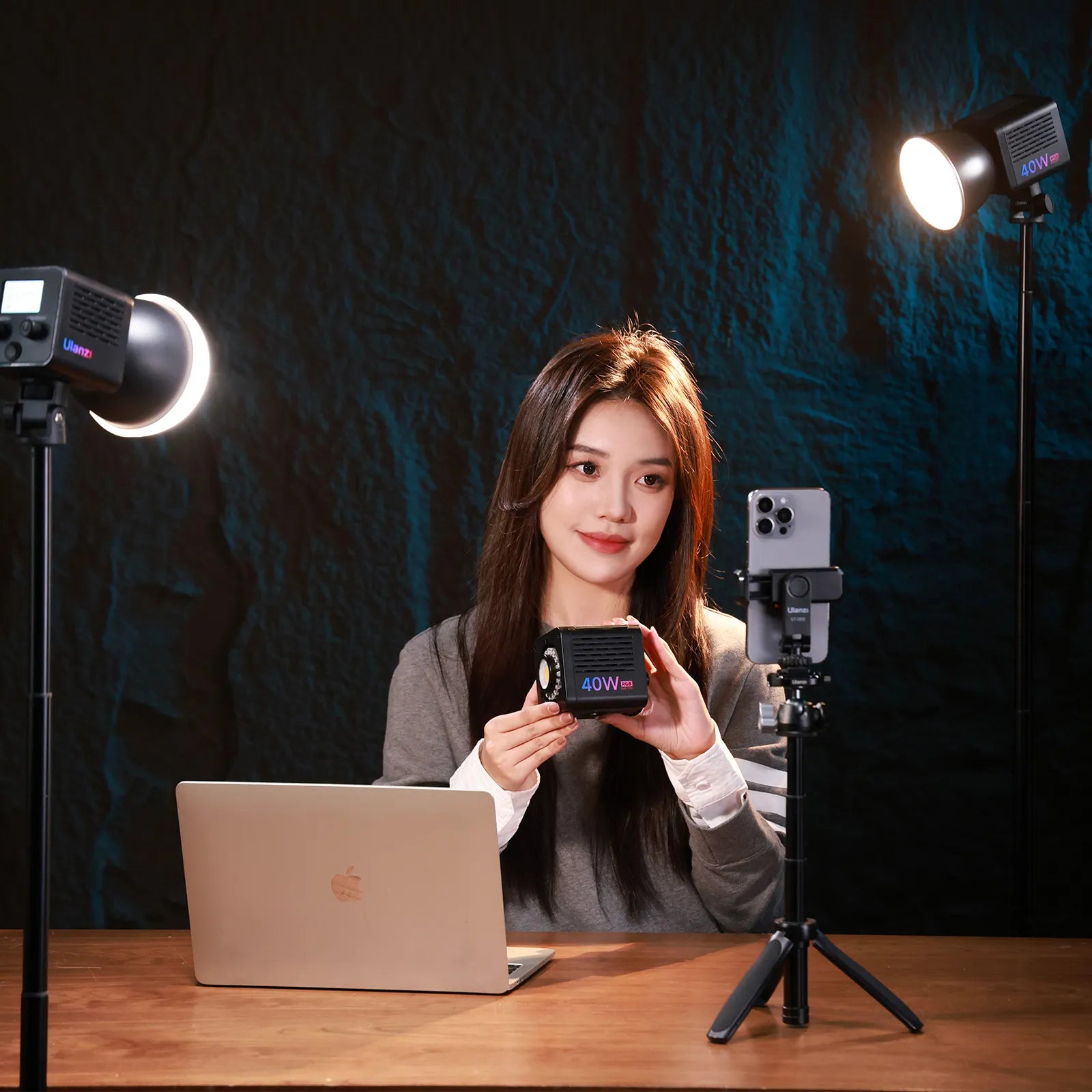 Ulanzi L024 40W RGB Portable LED Video Light: Full Color, More Colorful