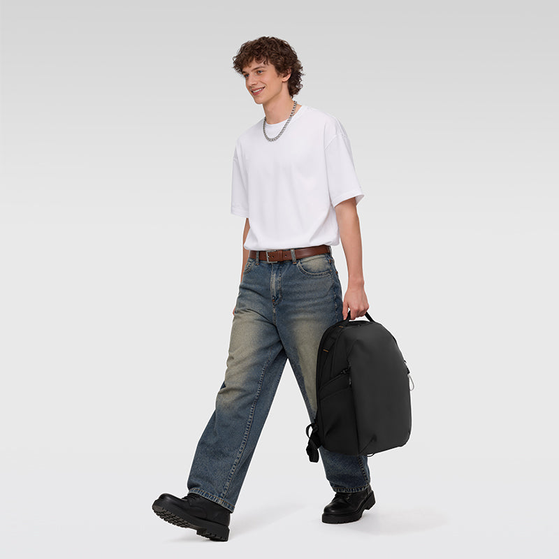Ulanzi YY038 V2 Urban Travel Camera Backpack 22L Black product detail