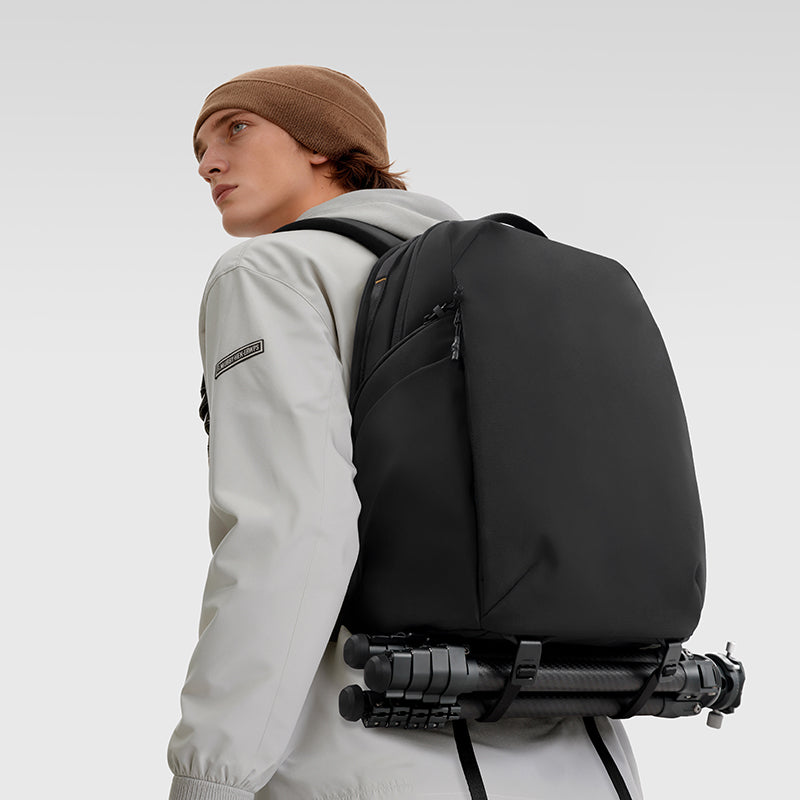 Ulanzi YY038 V2 Urban Travel Camera Backpack 22L Black product detail