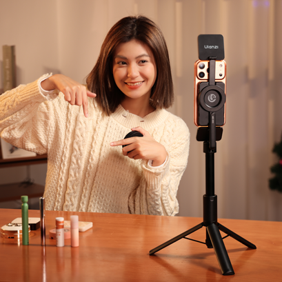 Lắp đặt Ulanzi GL01 trên tripod để livestream bán hàng chuyên nghiệp