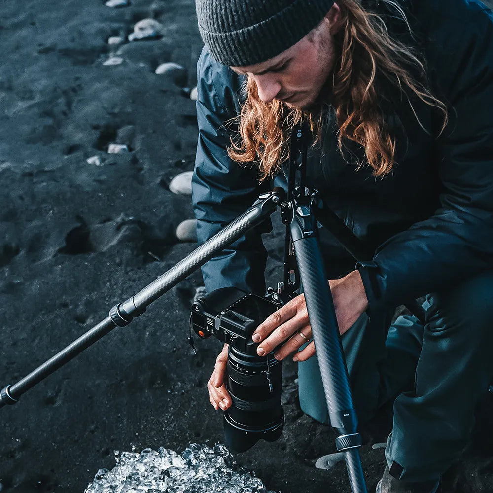 A tripod with a higher cost performance than the Peak Design Tripod