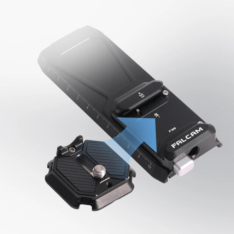 Ulanzi FALCAM F38 Quick Release Kit V2 for DJI gimbals, showing base plate and camera mount.