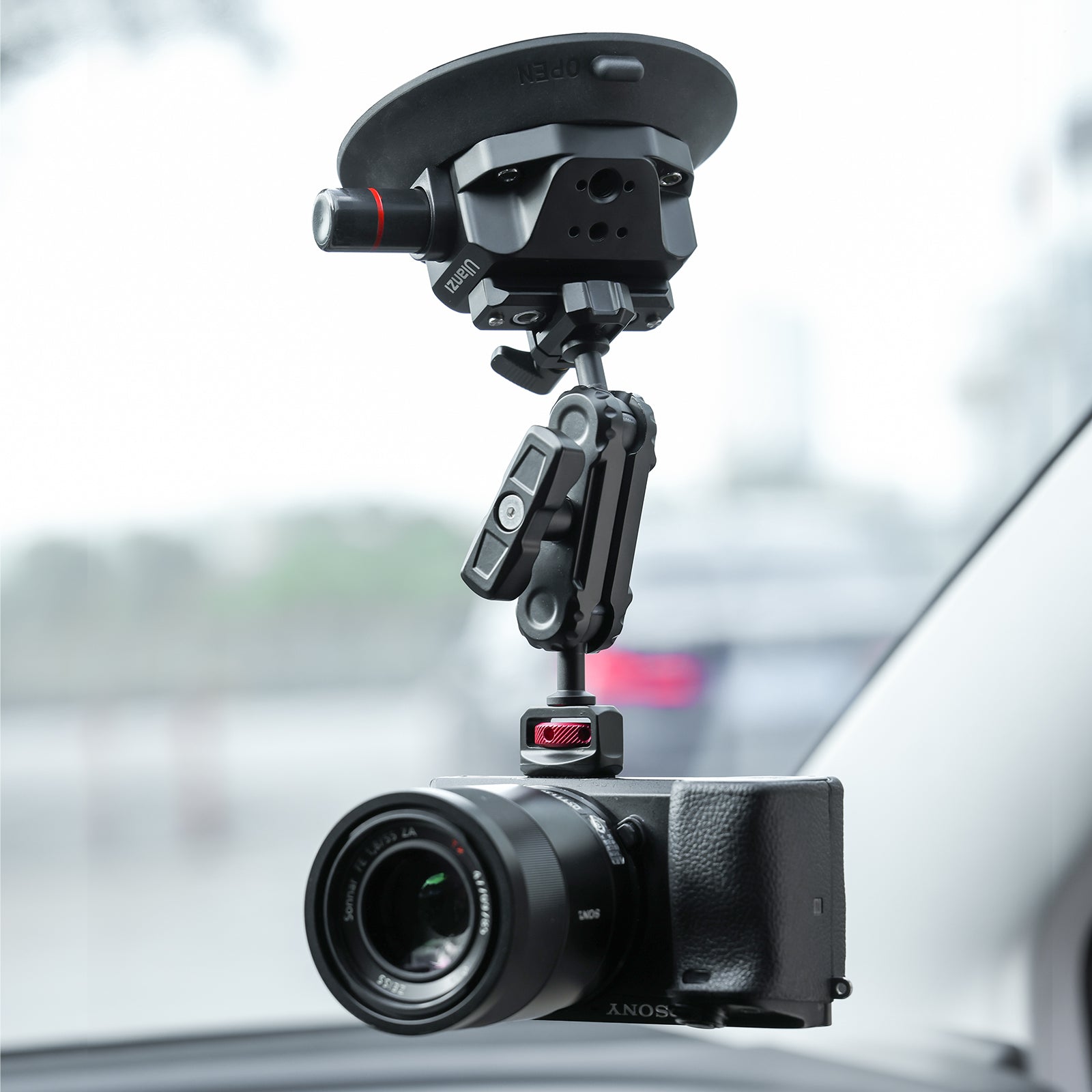 Ulanzi SC-02 Strong Suction Cup Mount (4 inches)