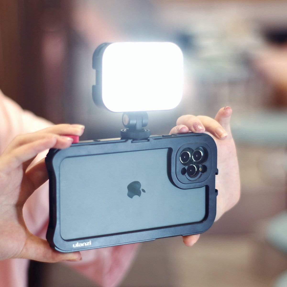 VIJIM VL100C Pocket LED Video Light - ULANZI